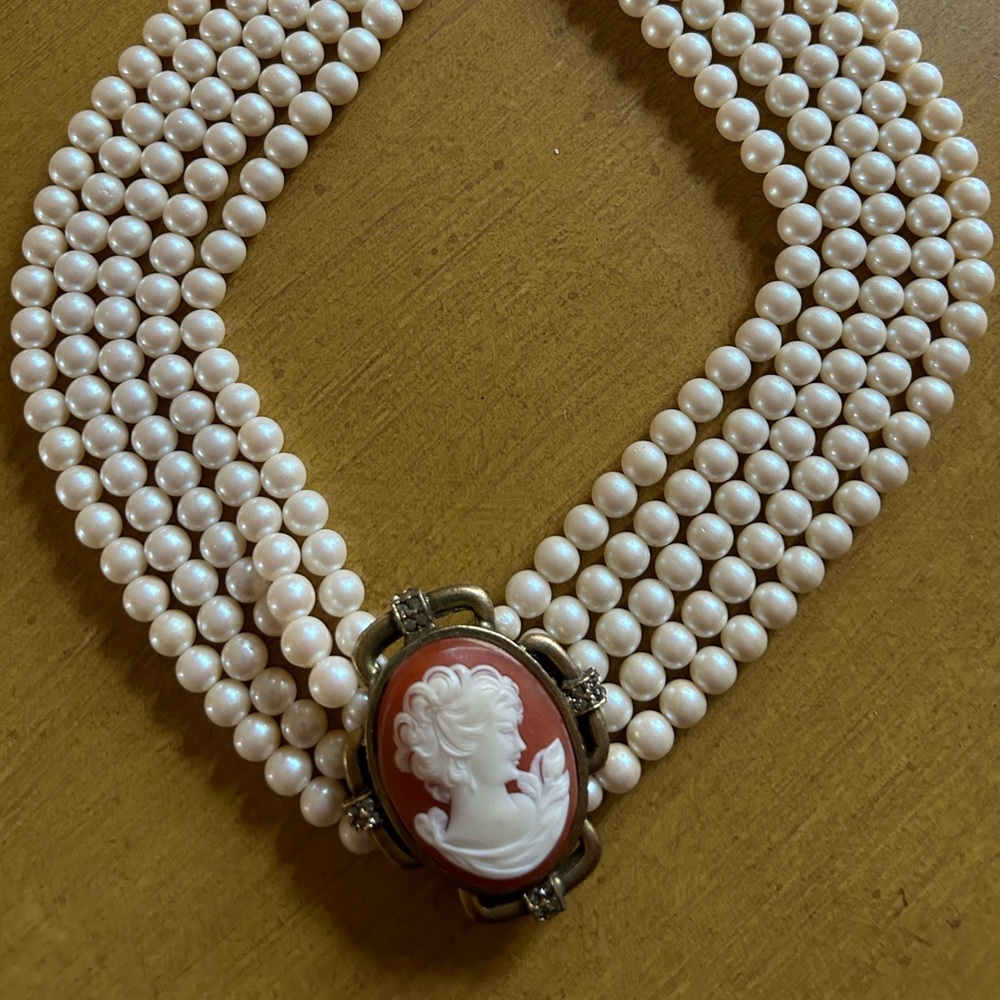 SOLD Cameo Pearl 5 strand Pearl necklace 18” snap clasp